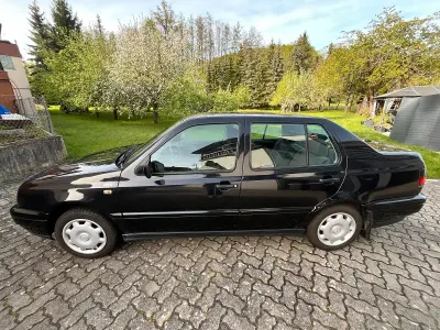 Occasion VW Vento 75 ch (55 kW) 1996 Noir Berline