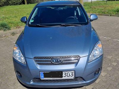 Gebraucht Kia Ceed EX 126 PS (92 kW) 2009 Blau Kleinwagen