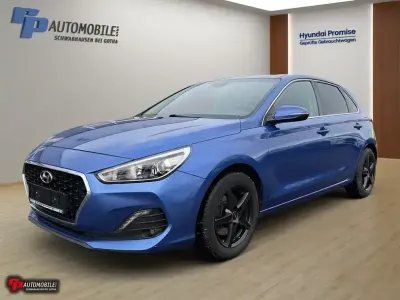 Używany Hyundai i30 Trend 140 KM (102 kW) 2019 Srebrny Sedan/Limuzyna
