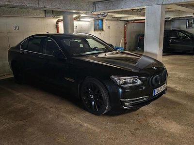 BMW 750