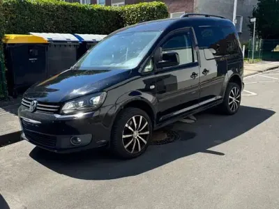 Gebraucht VW Caddy Edition 140 PS (102 kW) 2013 Schwarz Van / Kleinbus