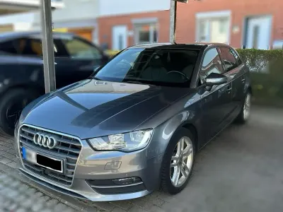 Gebraucht Audi A3 Ambition 150 PS (110 kW) 2014 Grau Limousine
