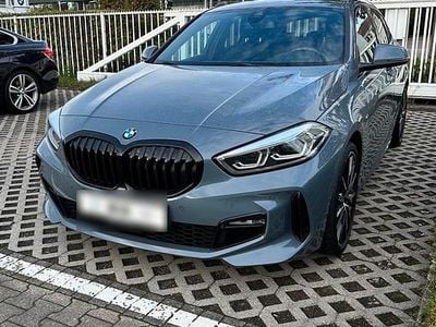 Gebraucht BMW 120 M Sport 190 PS (139 kW) 2020 Grau Kleinwagen