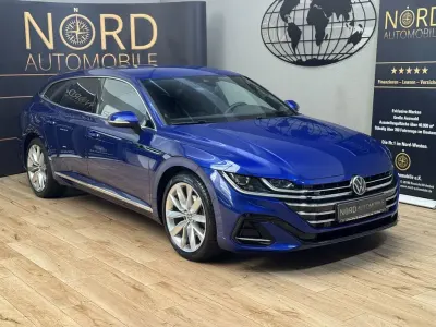 Gebraucht VW Arteon R-line 200 PS (147 kW) 2023 Lapiz blue metallic (metallic) Kombi