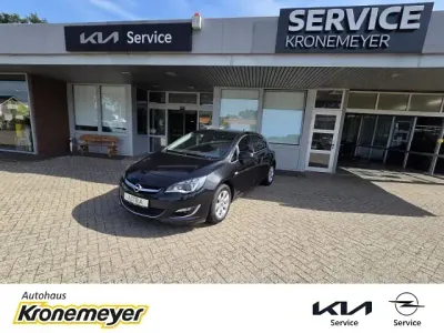Gebraucht Opel Astra Exklusiv 140 PS (102 kW) 2014 Schwarz Limousine