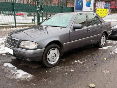 Gebraucht Mercedes C180 Elegance 122 PS (89 kW) 1994 Grau Limousine