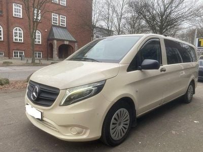 Beige Gebraucht 2022 Mercedes Vito Van | 23.950 € (Fairer Preis)