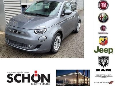 Gebraucht Fiat 500e Action 69 kW (95 PS) 2022 Grau Kleinwagen
