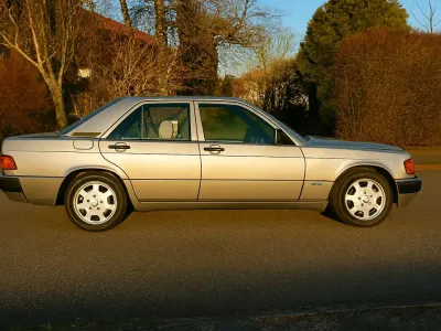 Gebraucht Mercedes 190 136 PS (100 kW) 1993 Andere farben Limousine