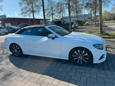 Gebraucht Mercedes E200 AMG line 184 PS (135 kW) 2018 Weiß Cabrio