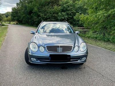 Mercedes E320