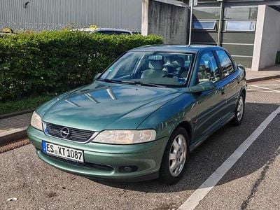 Begagnad Opel Vectra Elegance 136 HK (100 kW) 1999 Sedan