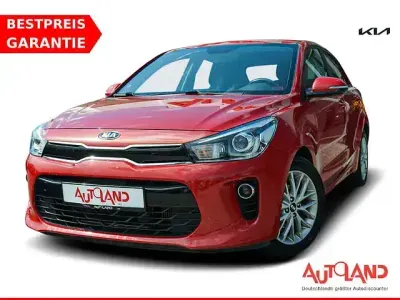 Gebraucht Kia Rio DREAM-TEAM Edition 101 PS (74 kW) 2019 Rot Limousine