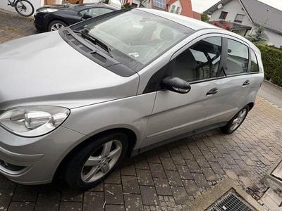 Mercedes B170