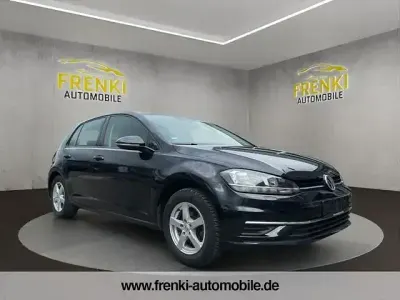 Używany VW Golf VII Comfortline 150 KM (110 kW) 2018 Czarny Sedan/Limuzyna
