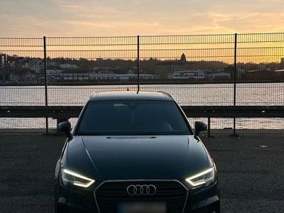 Second-hand Audi A3 115 CP (84 kW) 2018 Albastru Berlinǎ