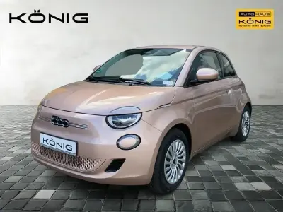 Second-hand Fiat 500e 86 kW (118 CP) 2023 Auriu Berlinǎ