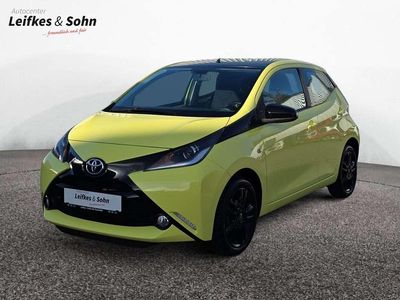 Gebraucht Toyota Aygo X-cite 69 PS (50 kW) 2016 Gelb Kleinwagen