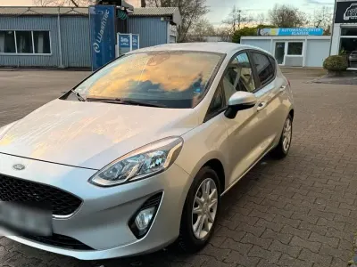 Gebraucht Ford Fiesta Cool & Connect 86 PS (63 kW) 2018 Silber Kleinwagen
