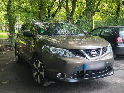 Gebraucht Nissan Qashqai 163 PS (119 kW) 2016 Andere farben SUV
