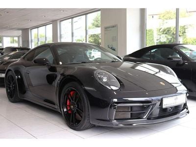 Porsche 911 Carrera 4 GTS
