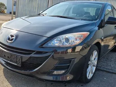 Second-hand Mazda 3 Exclusive-Line 151 CP (111 kW) 2011 Negru Berlinǎ