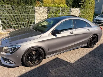 Gebraucht Mercedes CLA200 AMG line 156 PS (114 kW) 2016 Grau Coupé