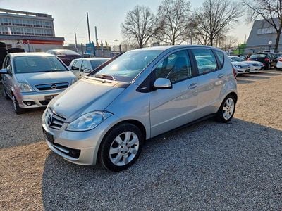 Gebraucht Mercedes A160 95 PS (69 kW) 2011 Silber Van / Kleinbus