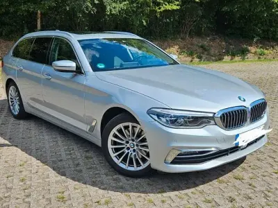 Gebraucht BMW 520 Luxury Line 184 PS (135 kW) 2018 Silber Kombi