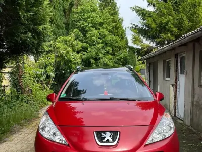 Gebraucht Peugeot 207 120 PS (88 kW) 2009 Rot Kombi