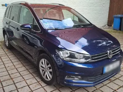 Gebraucht VW Touran 2016 Blau Van / Kleinbus