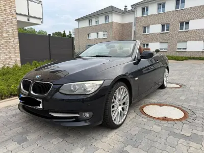 Gebraucht BMW 320 Cabriolet M Sport 177 PS (130 kW) 2010 Schwarz Cabrio