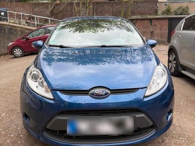 Usata Ford Fiesta 96 CV (70 kW) 2009 Blu Utilitaria