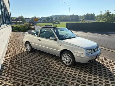 Gebraucht VW Golf 105 PS (77 kW) 1999 Silber Cabrio
