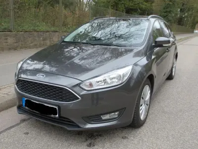 Gebraucht Ford Focus Trend 125 PS (91 kW) 2018 Grau Limousine