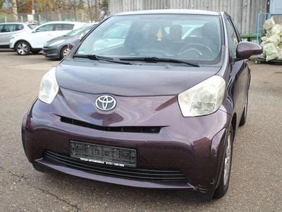 Gebraucht Toyota iQ 68 PS (50 kW) 2009 Deep amethyst mica metallic Kleinwagen