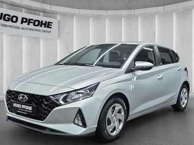 Gebraucht Hyundai i20 Select 100 PS (73 kW) 2021 Silber Limousine