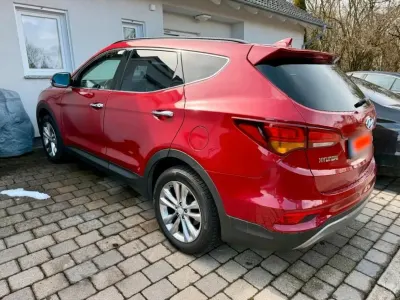 Gebraucht Hyundai Santa Fe 200 PS (147 kW) 2018 Rot SUV