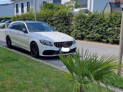 Mercedes C63 AMG