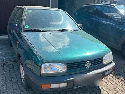 Usata VW Golf III 75 CV (55 kW) 1995 Verde Utilitaria