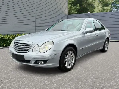 Gebraucht Mercedes E200 184 PS (135 kW) 2006 Silber Limousine