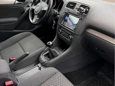 Gebraucht VW Golf VI 80 PS (58 kW) 2010 Silber Kleinwagen