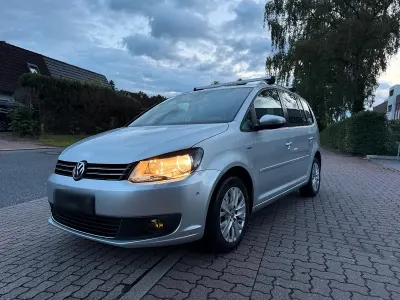 Gebraucht VW Touran 105 PS (77 kW) 2013 Silber Van / Kleinbus