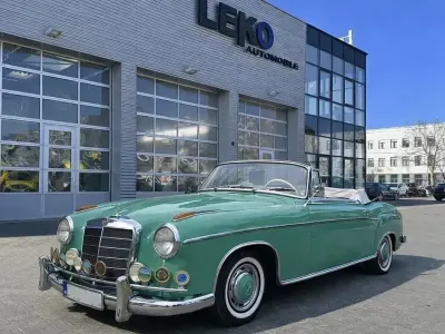 Gebraucht Mercedes 220 SE 120 PS (88 kW) 1960 Grün Cabrio