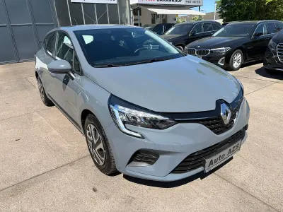 Gebraucht Renault Clio Equilibre 91 PS (66 kW) 2022 Grau Kleinwagen