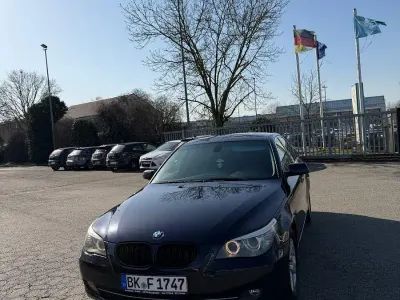 Käytetty BMW 523 Exclusive 190 HP (139 kW) 2009 Sininen Sedan