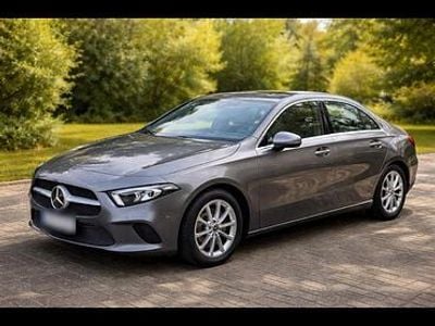 Gebraucht Mercedes A200 163 PS (119 kW) 2019 Grau Limousine