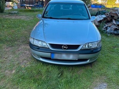 gebraucht Opel Vectra B 1.6 16v TÜV 07/25 ! Defekt / Gebrauchtwagen