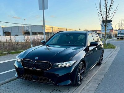 Gebraucht BMW 320 M Sport 190 PS (139 kW) 2022 Schwarz Kombi