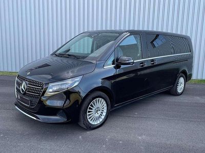 Gebraucht Mercedes V300 Avantgarde 237 PS (174 kW) 2024 Schwarz Van / Kleinbus